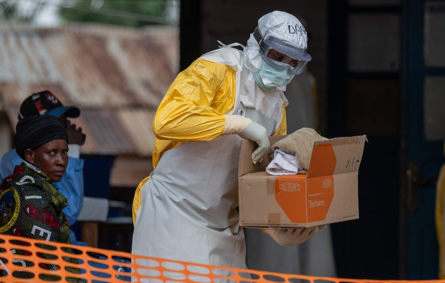 La UE entregó 100 toneladas de material de emergencia al este de la República Democrática del Congo La UE entregó 100 toneladas de material de emergencia al este de la República Democrática del Congo